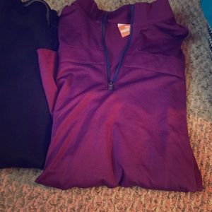 Puma long sleeve wind shirt great for golf.